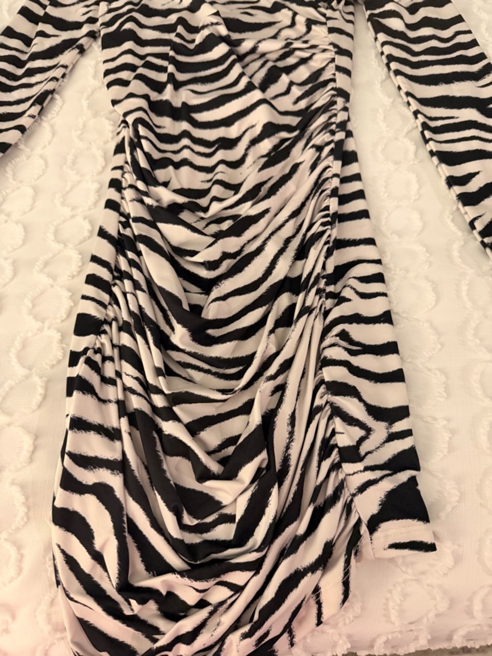 H&M Zebra Print Long Sleeve Mini Dress - Black & White - NWT - Picture 5 of 5